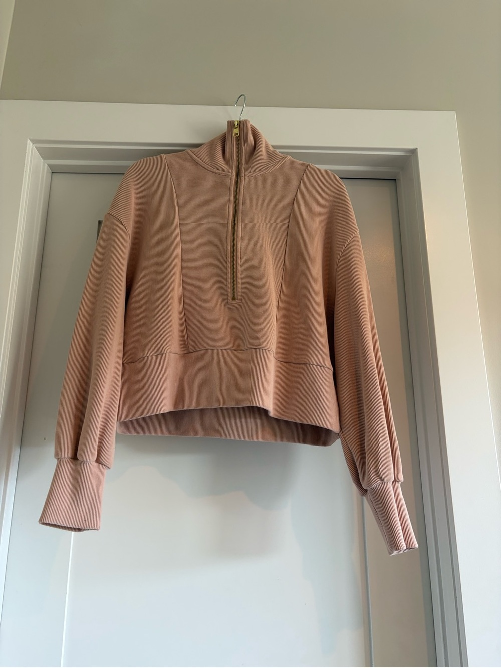 Varlry Cropped Half-Zip Mock Neck Sweater in Blush Pink